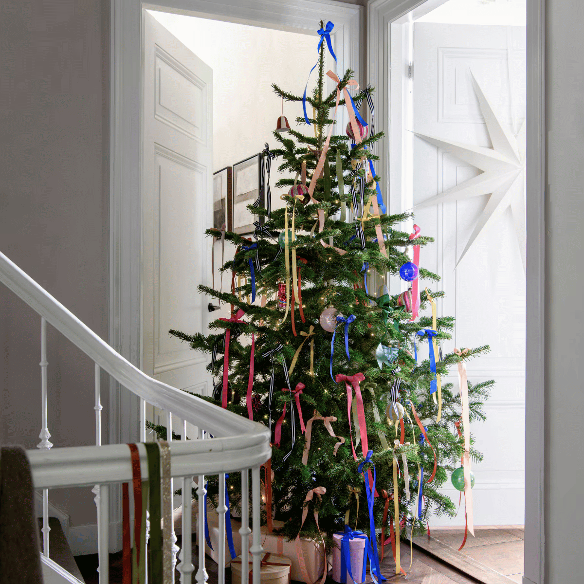 Geen geldboom, wél een kerstboom: zo versier je de boom budgetproof